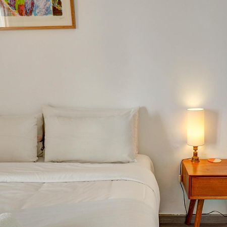 The Lilium Apartment By Hello Homes 锡切斯 外观 照片
