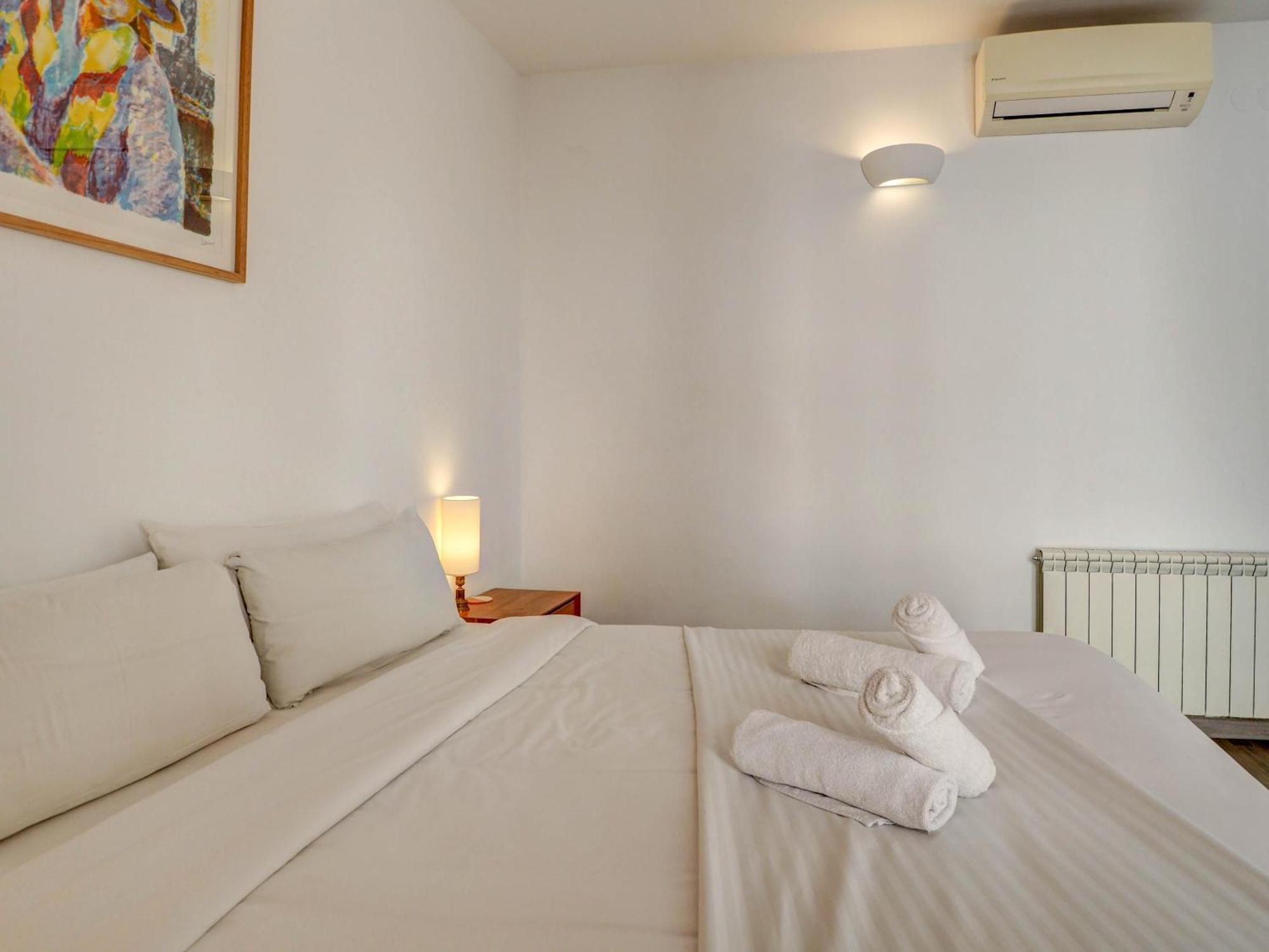 The Lilium Apartment By Hello Homes 锡切斯 外观 照片