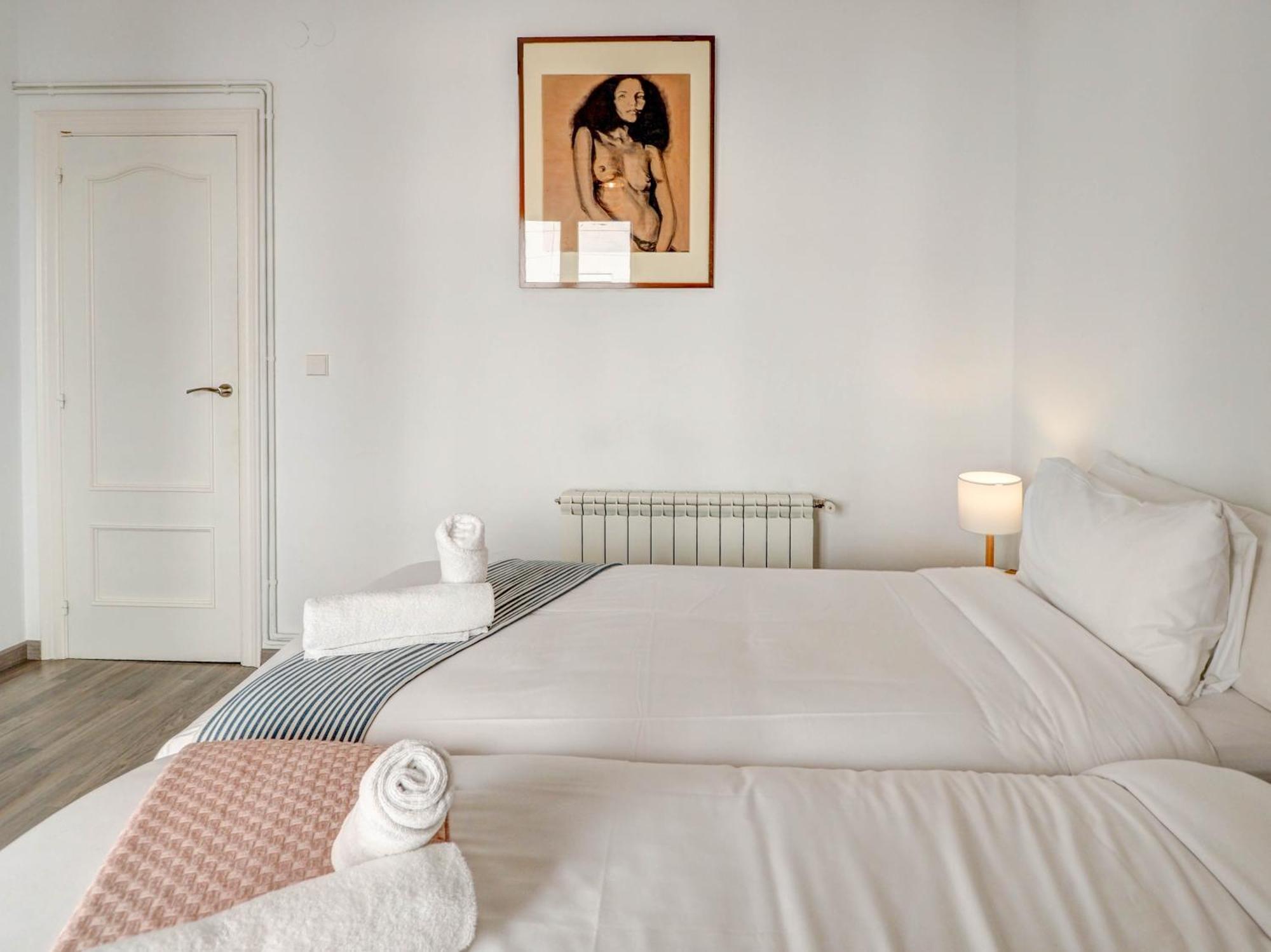 The Lilium Apartment By Hello Homes 锡切斯 外观 照片