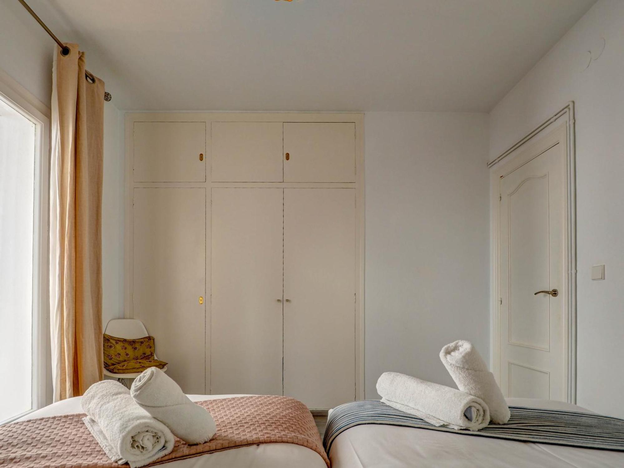 The Lilium Apartment By Hello Homes 锡切斯 外观 照片