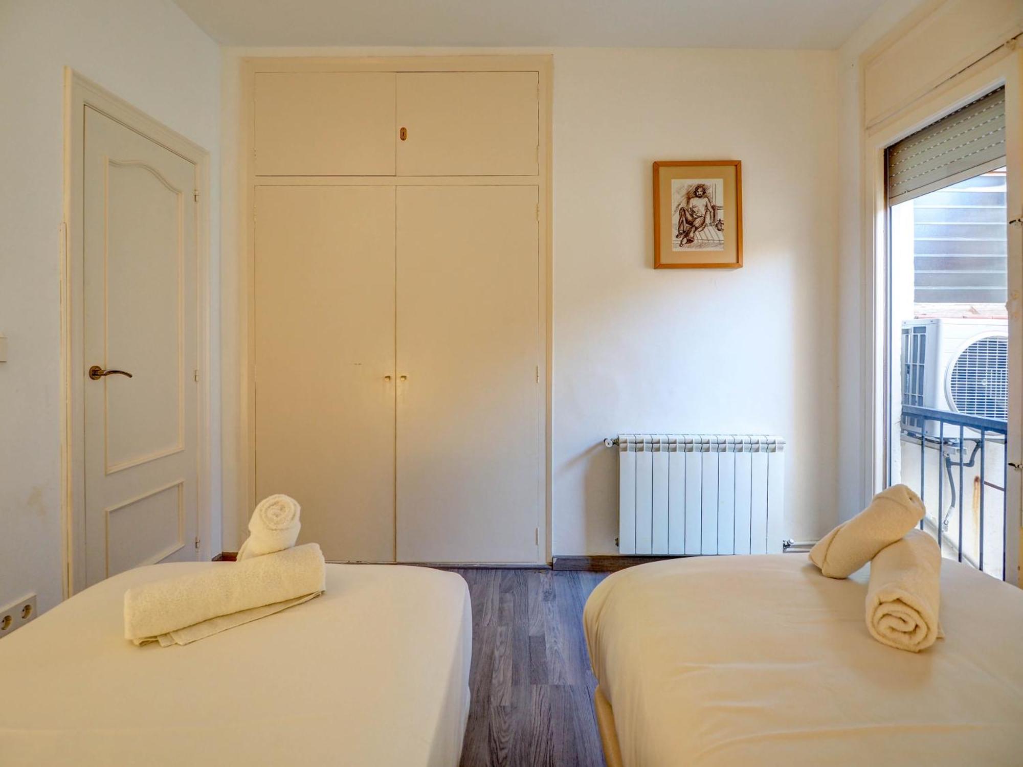 The Lilium Apartment By Hello Homes 锡切斯 外观 照片